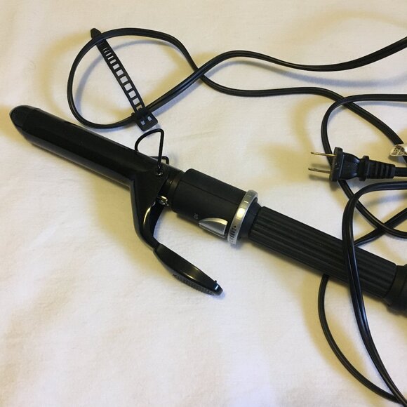 BabyByliss Pro Ceramic Black Hair Curling Iron - Picture 4 of 11